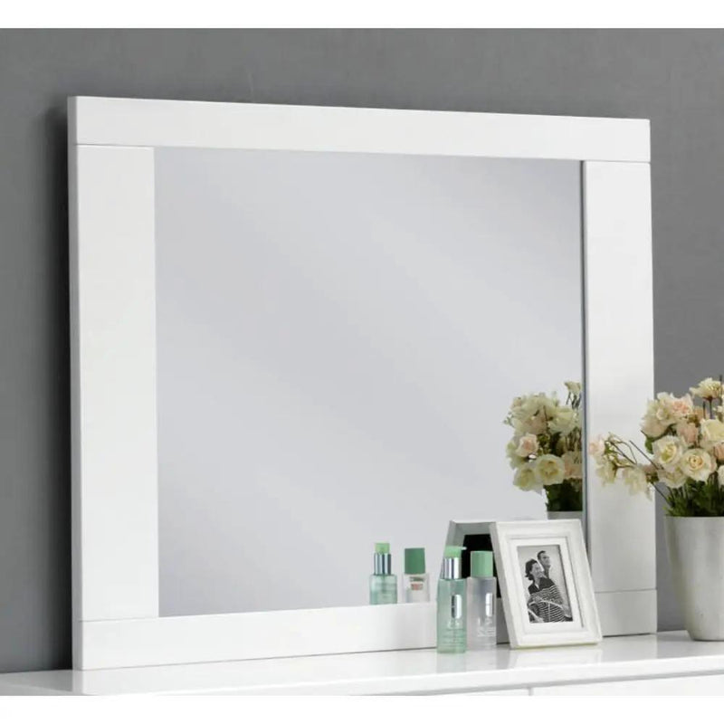 Lorimar - Mirror - White by Unique Piece Furniture