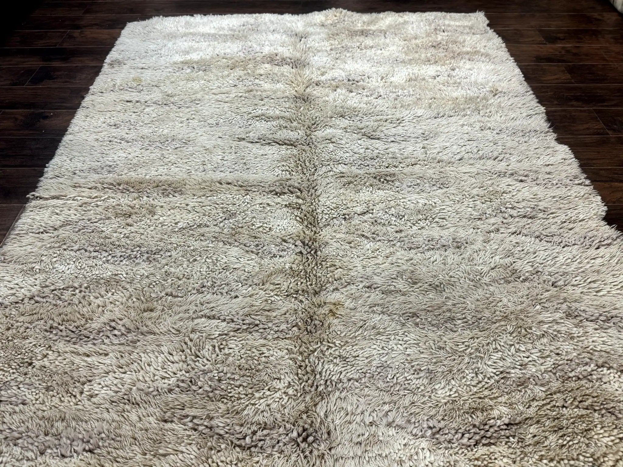 European Rya Shag Rug 6.6 x 9.7, Beige, Fluffy Vintage Area Rug by Jewel Rugs