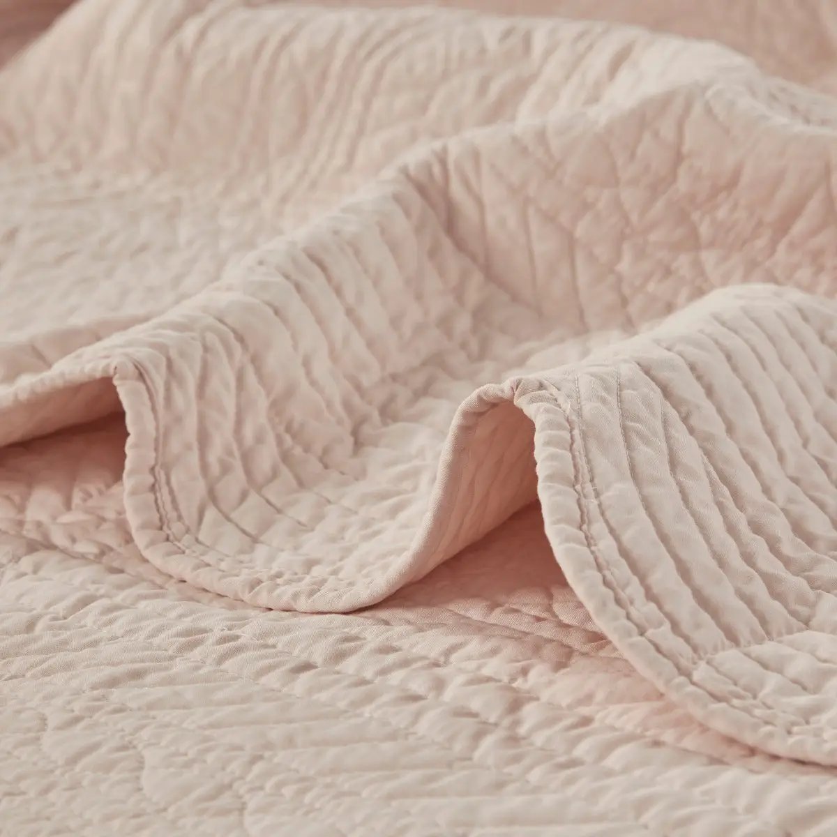6 Piece Reversible Scalloped Edge Daybed Cover Set by HouseOfZazla
