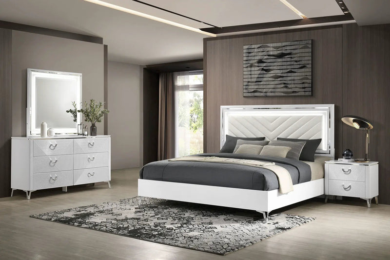 Cassia 4-piece Queen LED Bedroom Set White High Gloss by Unique Piece Furniture