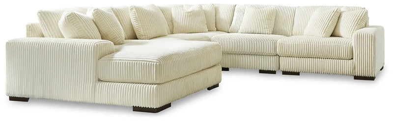 Lindyn - Sectional by Unique Piece Furniture