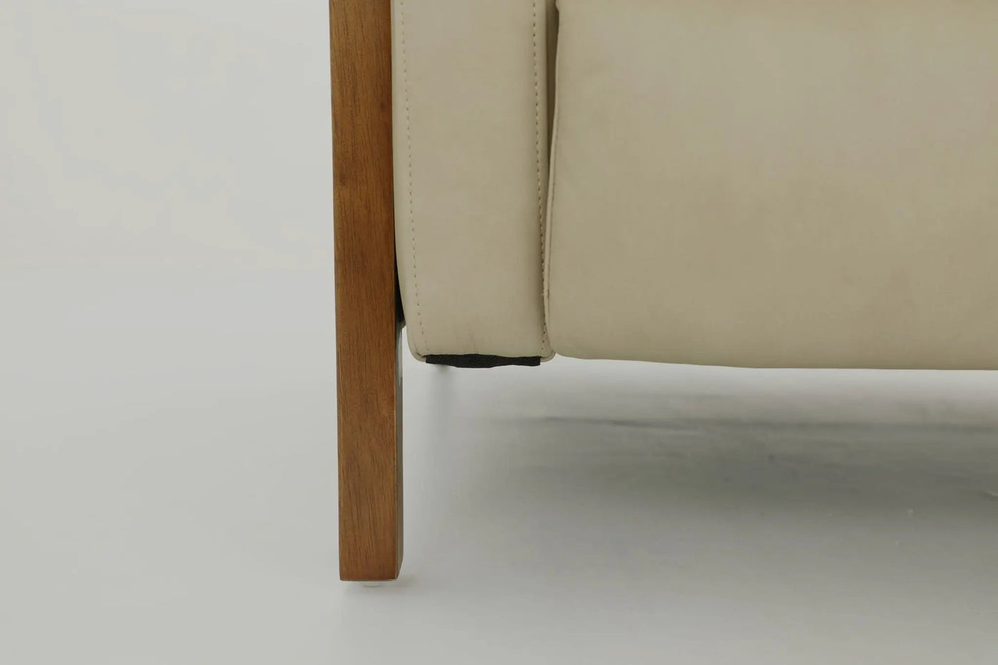 Lewiston - Push Thru The Arm Recliner by Unique Piece Furniture