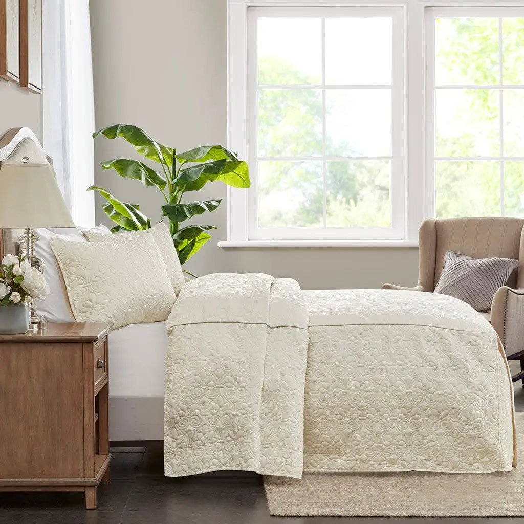 3 Piece Split Corner Pleated Quilted Bedspread by HouseOfZazla