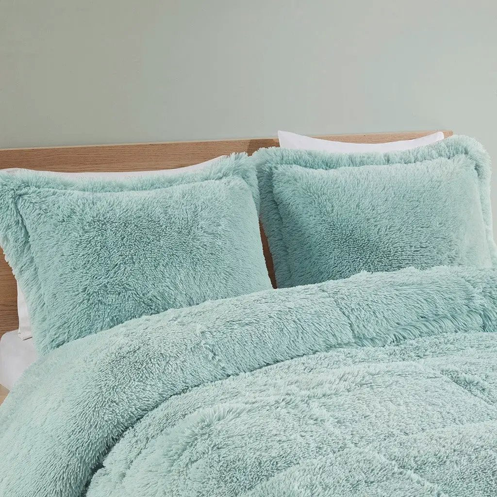 Full/Queen Shaggy Long Fur Comforter Mini Set by HouseOfZazla