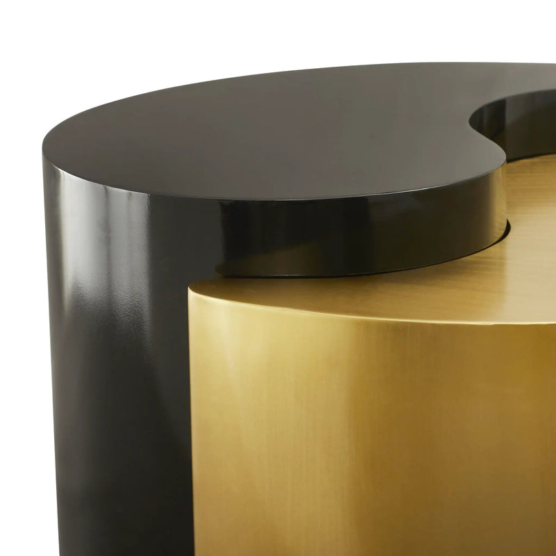 Ying Yang - Table by HouseOfZazla