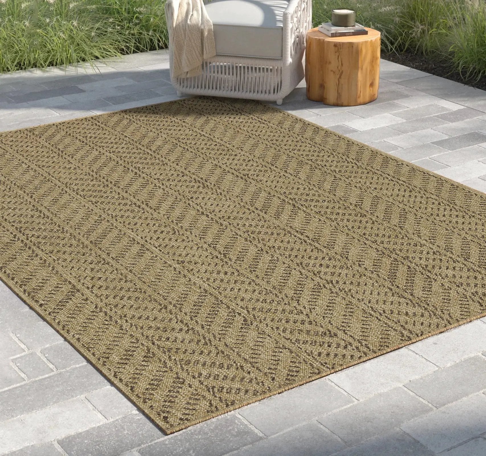 Earth GC_NTL1013 Jute/Mocha Indoor/Outdoor Area Rug by HouseOfZazla