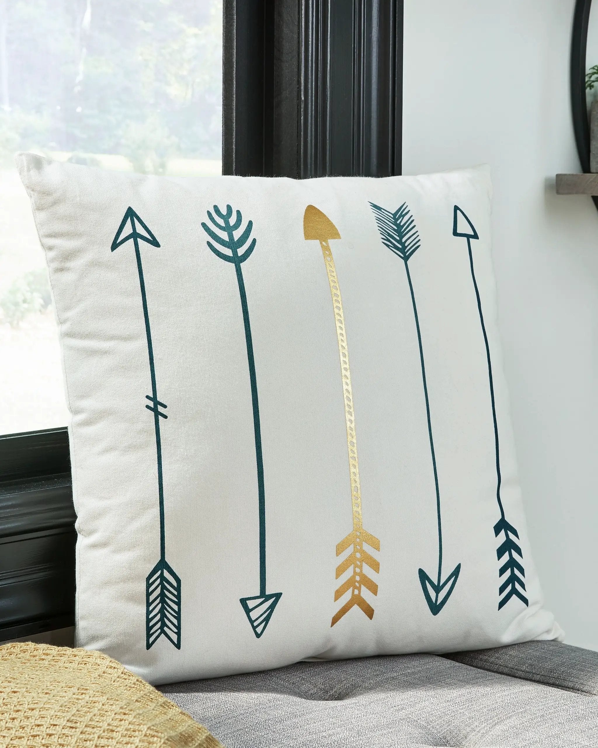 Gyldan - Pillow by Unique Piece Furniture