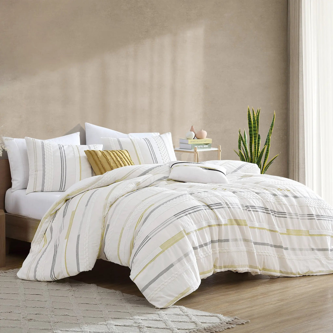 Whitten 6 PC Comforter Cover Set King by HouseOfZazla