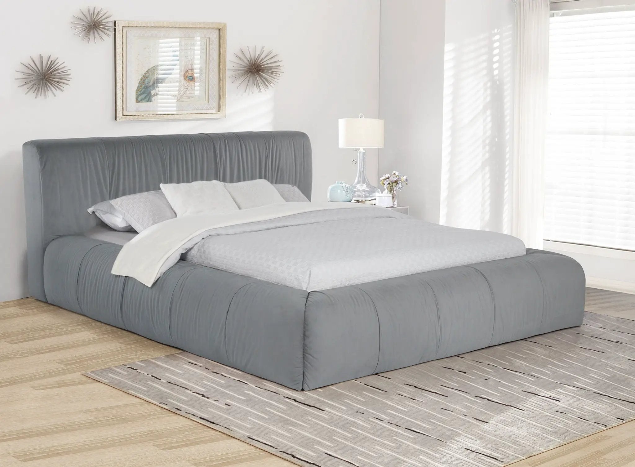 Wilshire Upholstered Queen Platform Bed Grey by Unique Piece Furniture