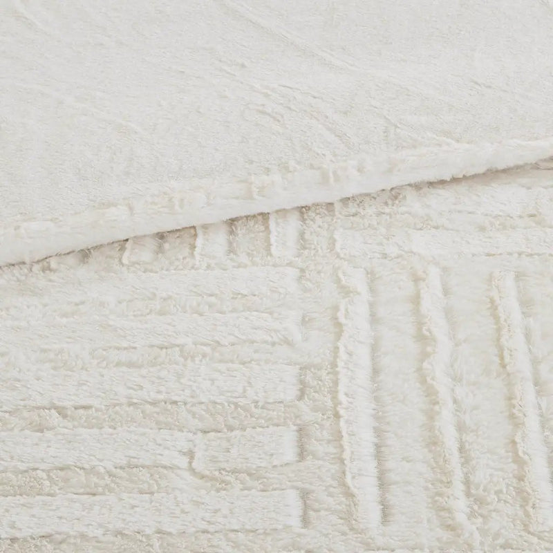 King/Cal King Fur Down Alternative Comforter Mini Set by HouseOfZazla
