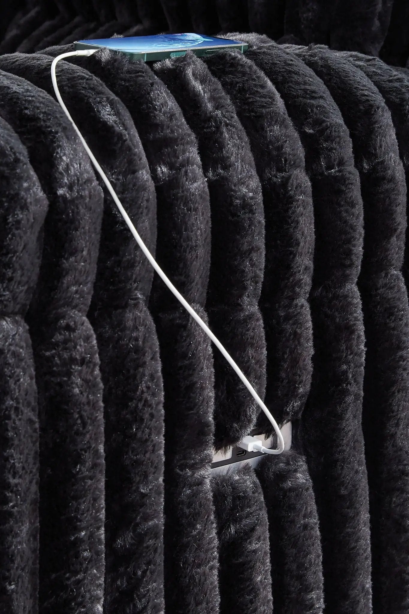 Rhine Falls - Zero Wall Power Recliner - Onyx by Unique Piece Furniture