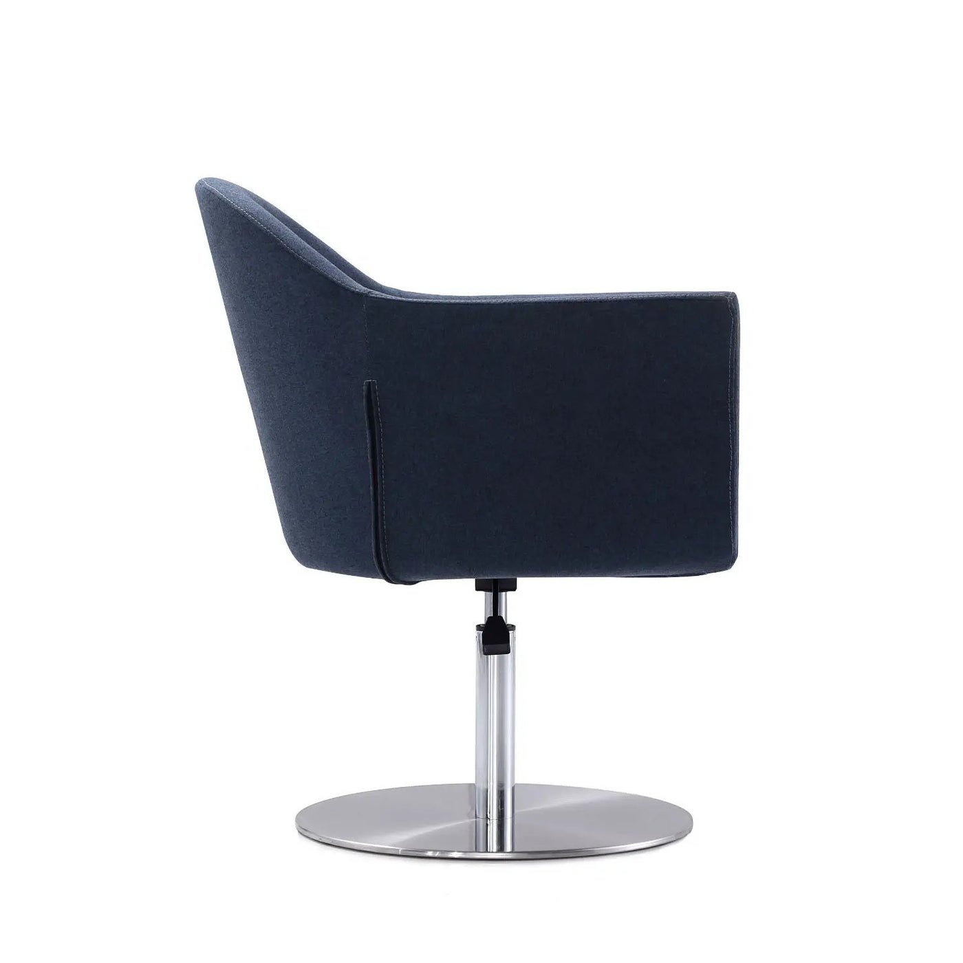 Voyager - Swivel Lounge Chair by HouseOfZazla