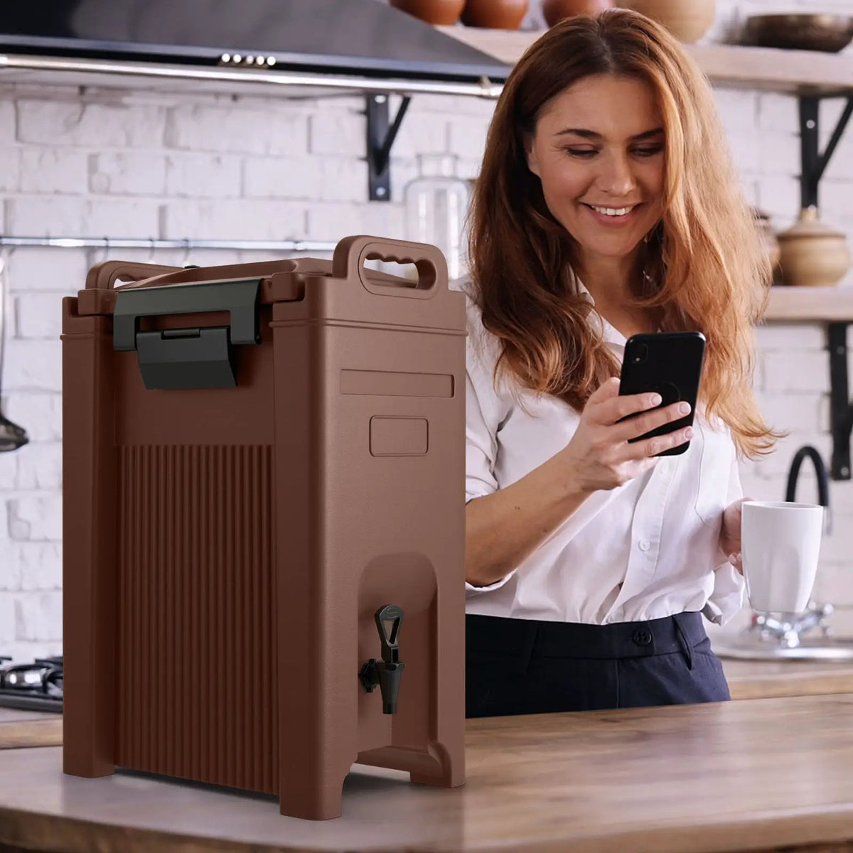5 Gallon Insulated Beverage Server Dispenser by DirectDeals