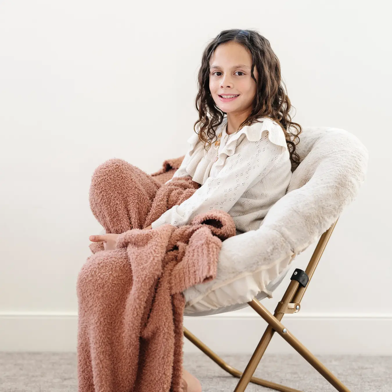 Saucer Chair Kids Chair with Faux Fur Cover by HouseOfZazla