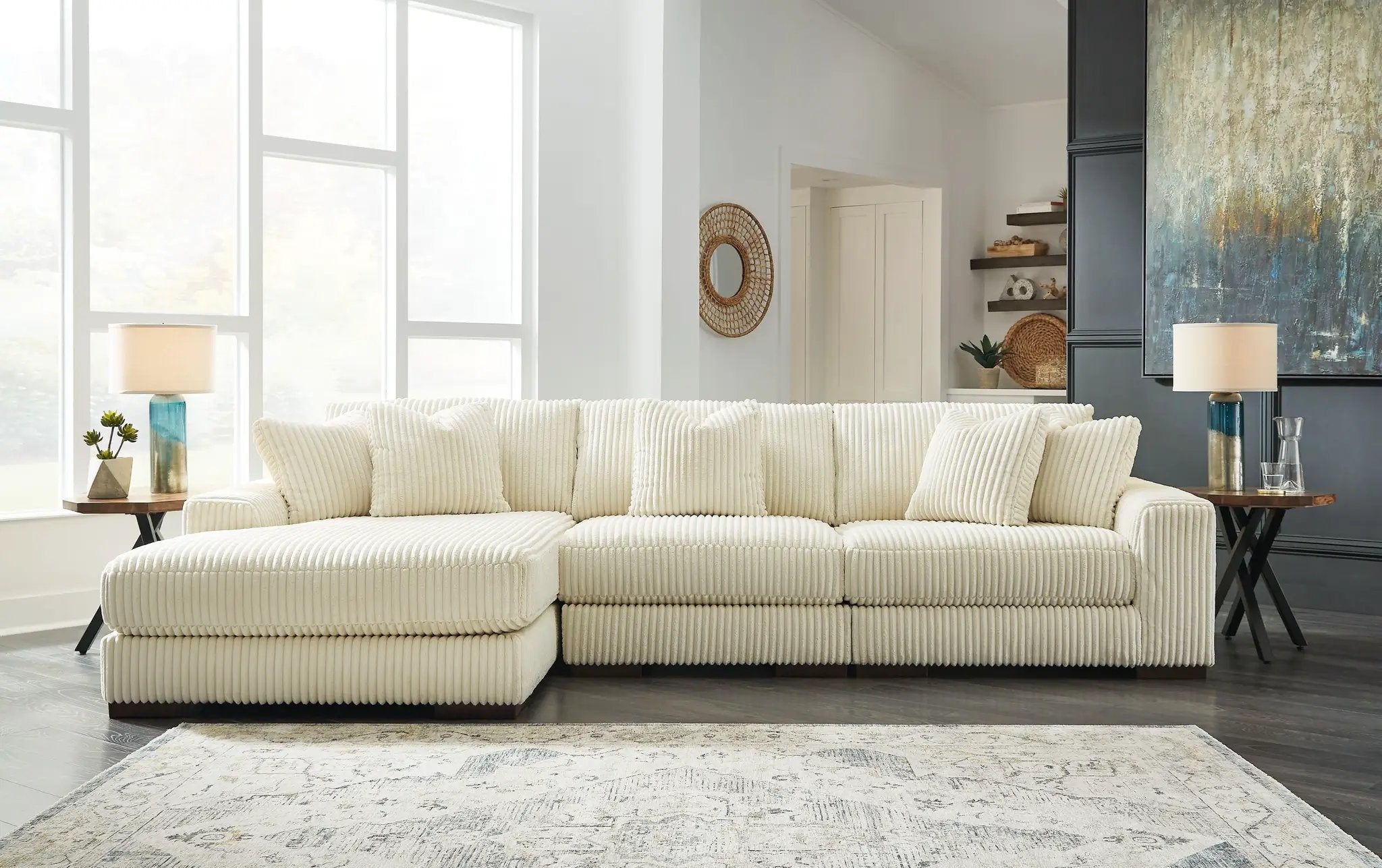 Lindyn - Sectional by Unique Piece Furniture