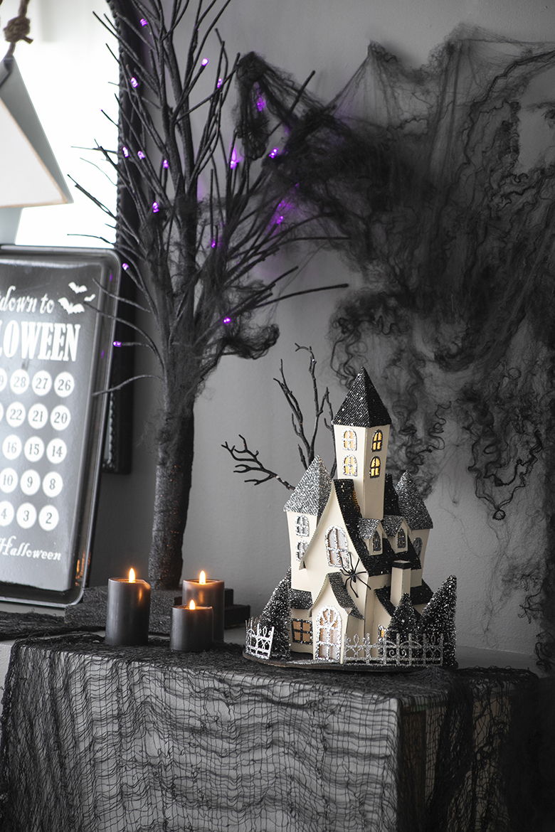 Cardboard Lighted Haunted House with Lights - Beige / Black, photo 6 of 9