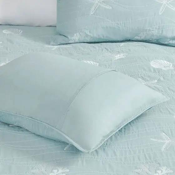 4 Piece Cotton Reversible Embroidered Quilt Set with Throw Pillow Aqua King/Cal King by HouseOfZazla