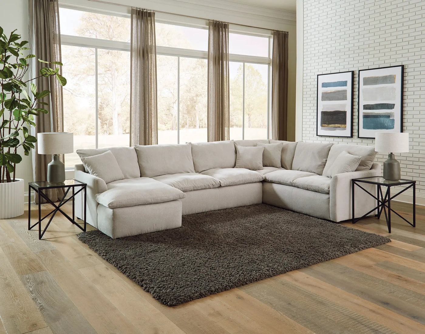 Harper - Sectional by Unique Piece Furniture