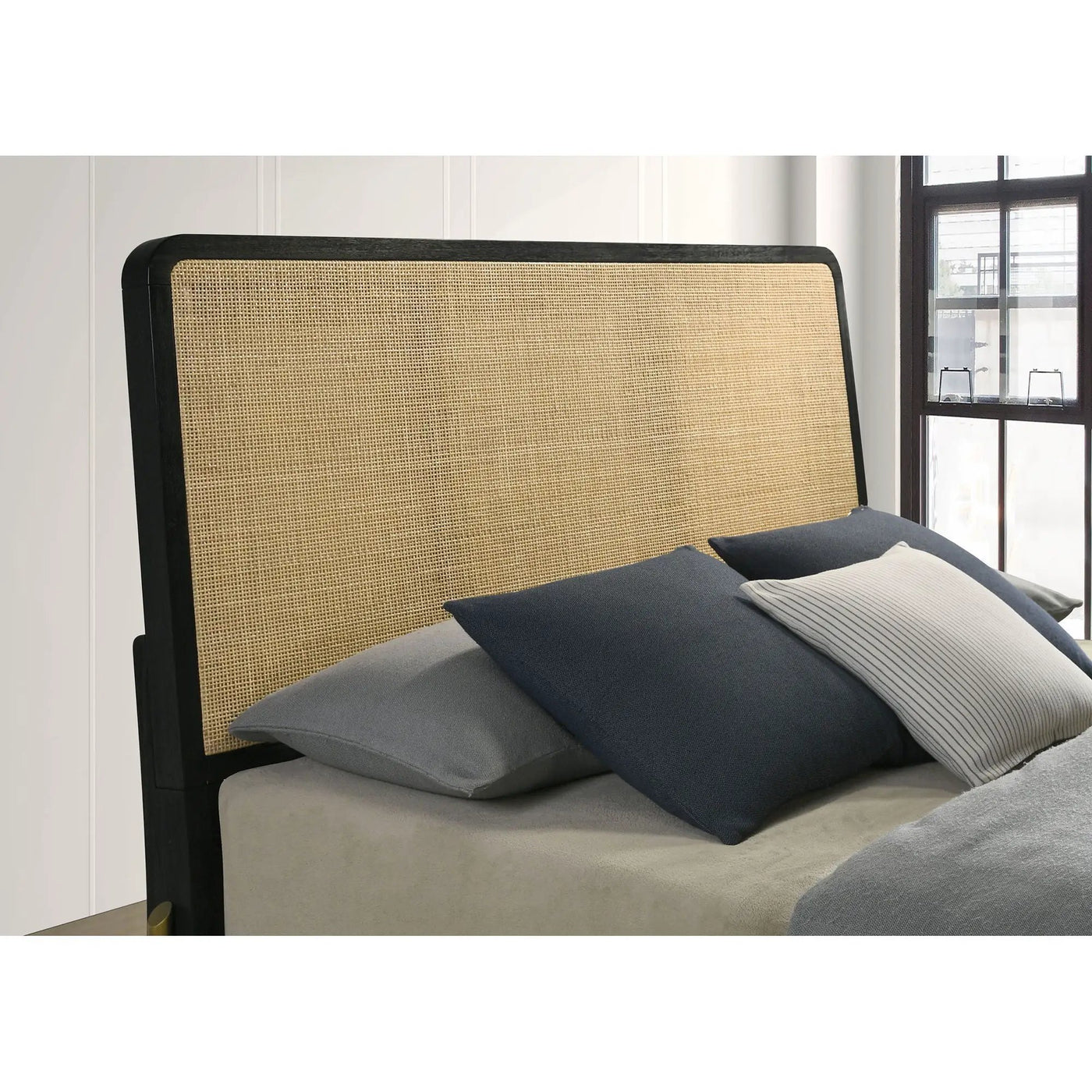 Anser - Bed by HouseOfZazla