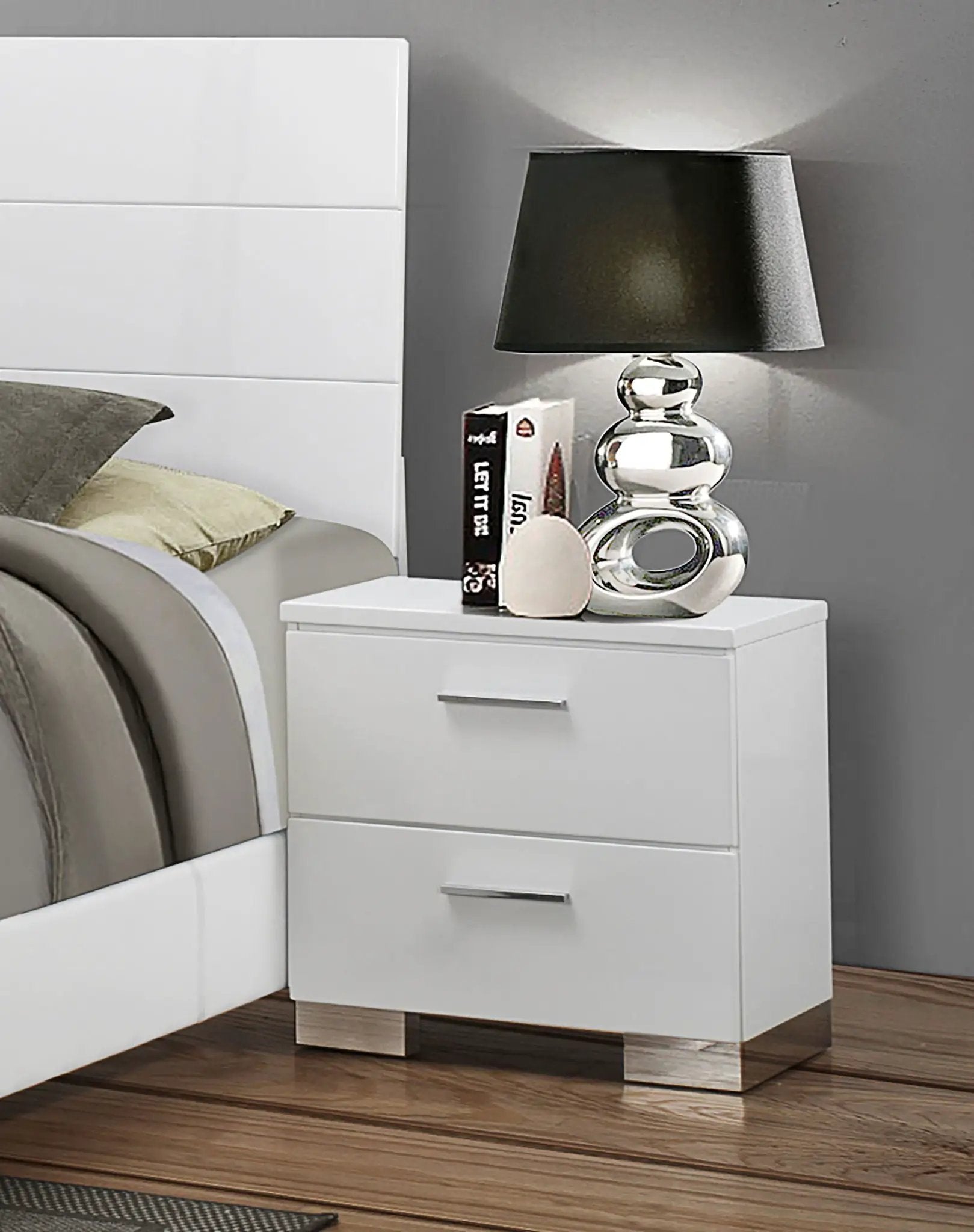 Felicity 2-drawer Nightstand White High Gloss by Unique Piece Furniture