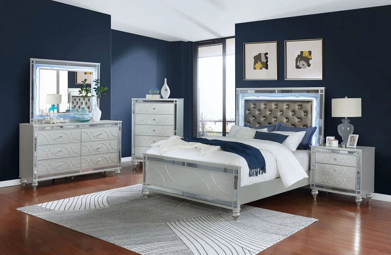 Gunnison 5-piece California King Bedroom Set Silver Metallic by Unique Piece Furniture