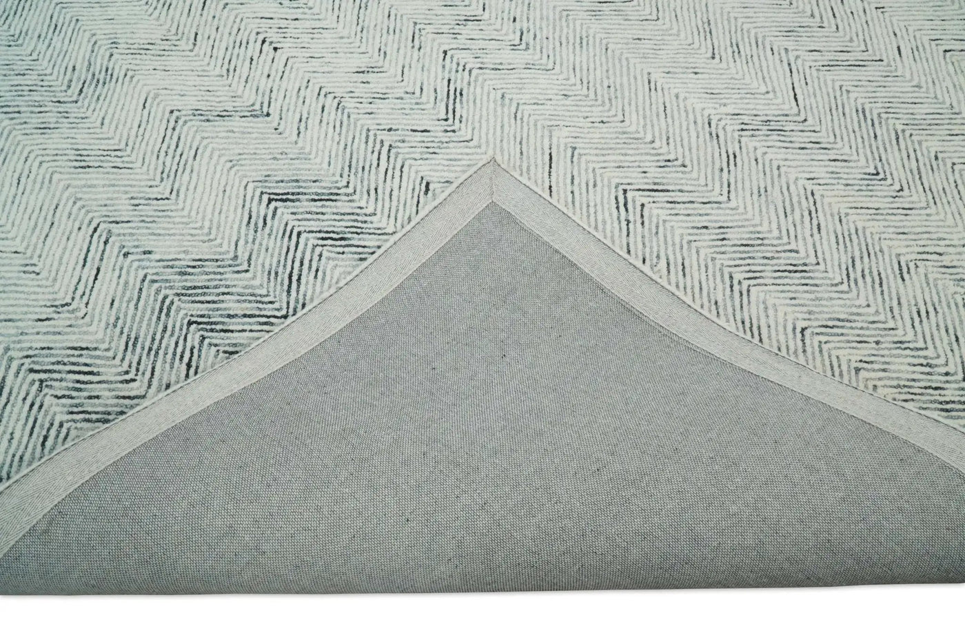 Modern Style Hand Tufted Blue and Ivory Area Rug by The Rug Decor