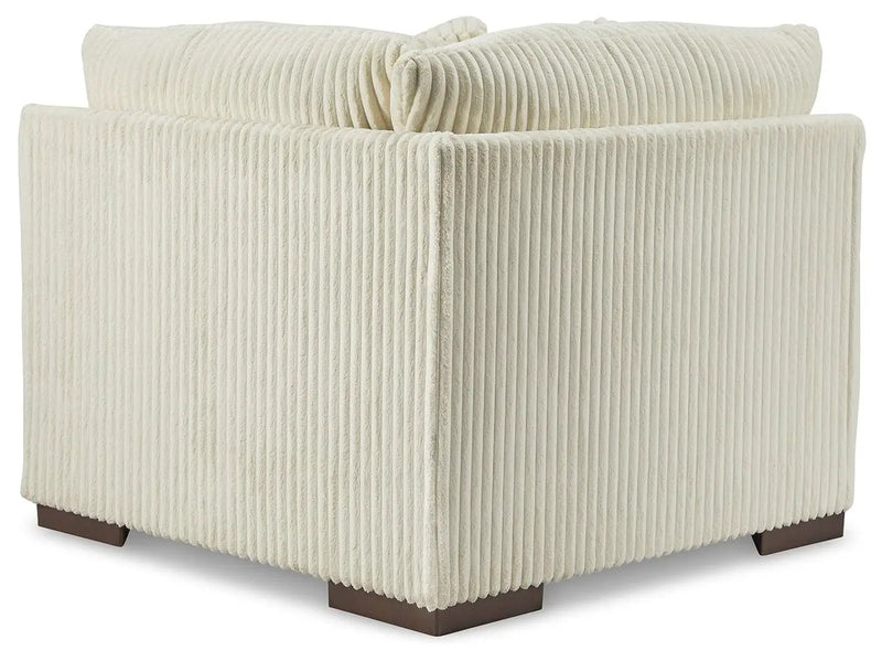 Lindyn - Sectional by Unique Piece Furniture