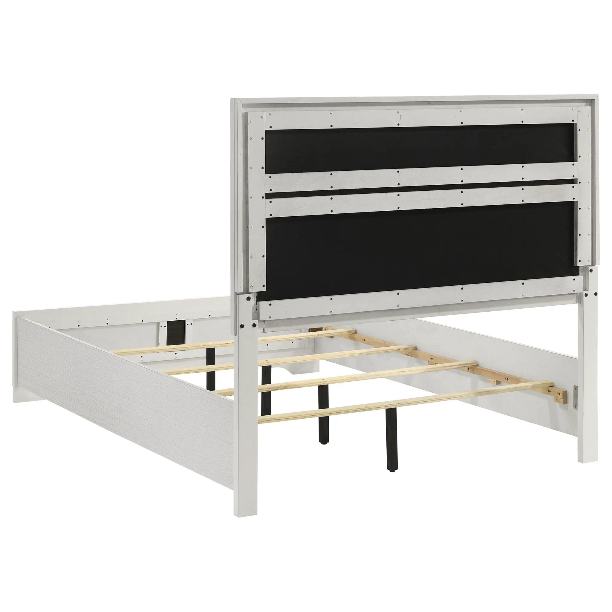 Miranda 54-inch Upholstered Full Panel Bed White by Unique Piece Furniture