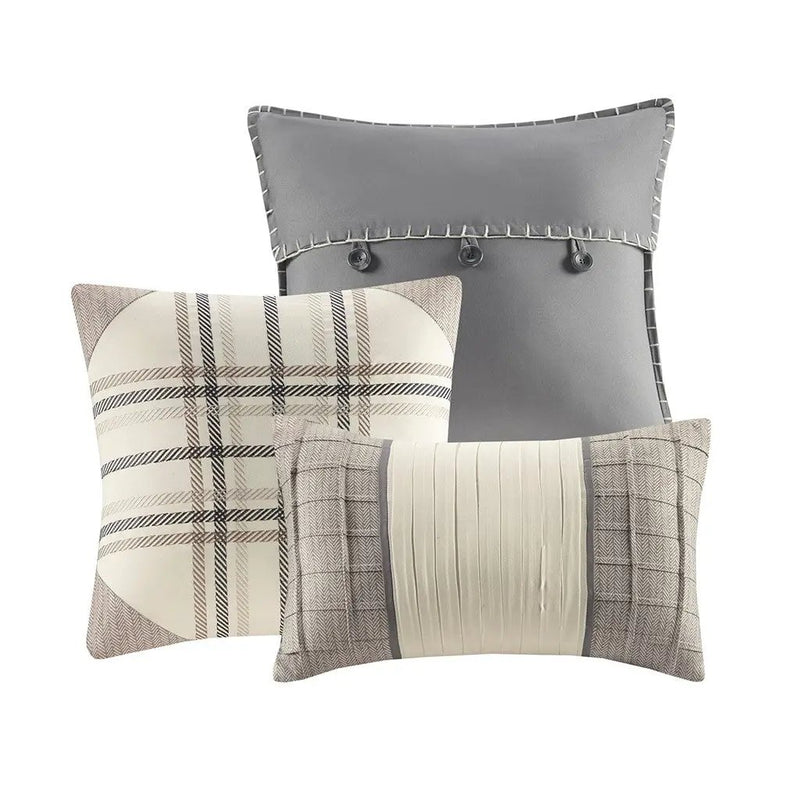 6 Piece Printed Herringbone Quilt Set with Throw Pillows by HouseOfZazla