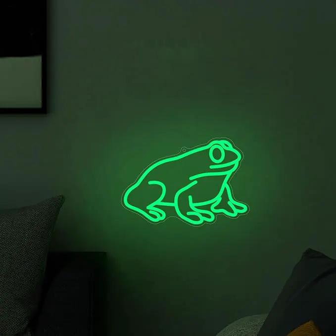 Lampeez Frog Neon Sign, Frog Lamp Wall Decor, Dimmable LED Neon Art Signs USB Powered, for Man Cave, Home, Patio, Garden, Bars, Stores, Clubs, Ideal Gift for Friends, Family and Kids by GreenHaven Gardens