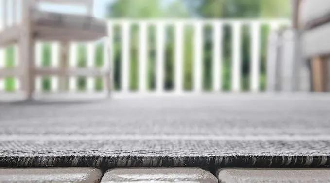 Unique Loom Outdoor Border Collection Area Rug - Soft Border (8' x 11' 4" Rectangle Black/Ivory) by GreenHaven Gardens