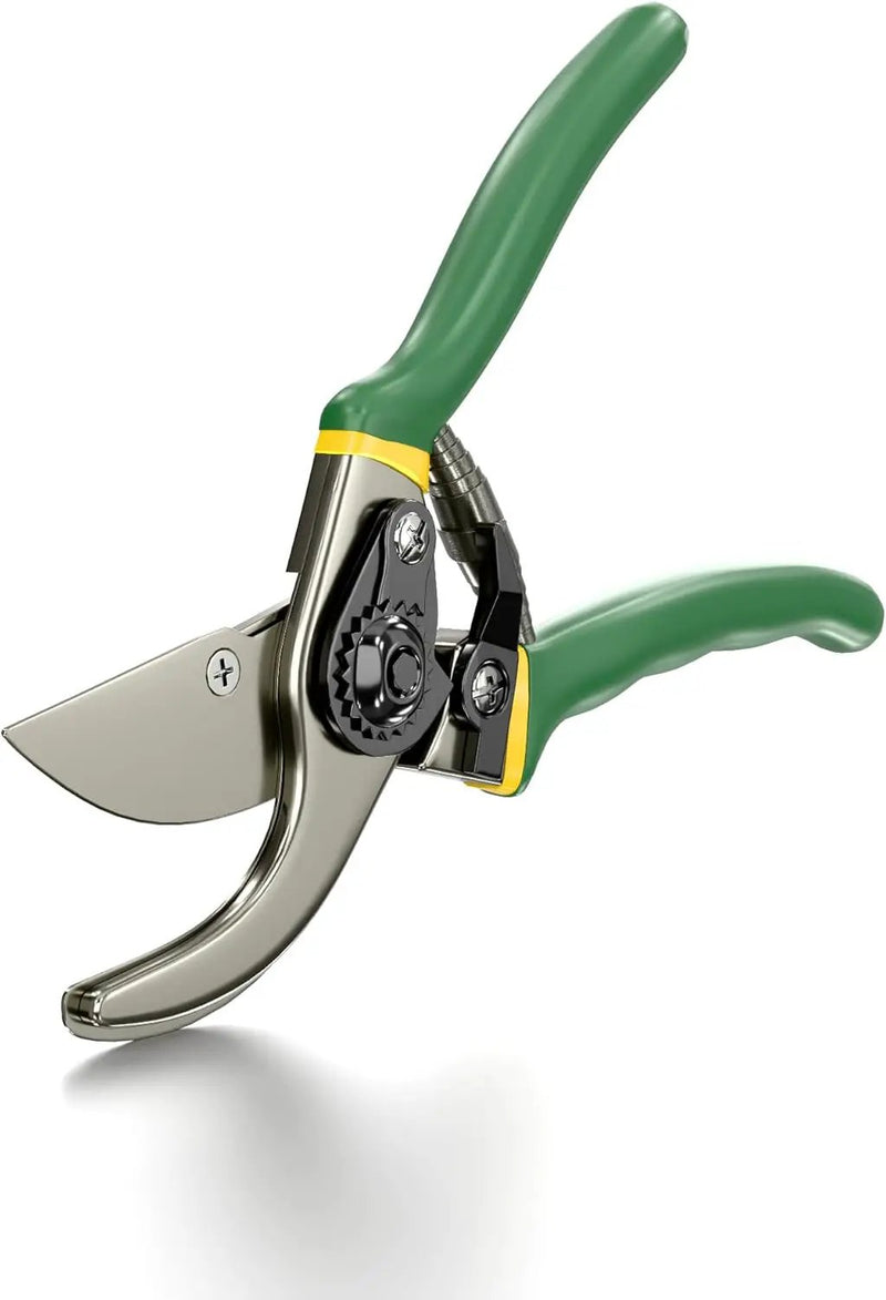 Miracle-Gro 2-Piece Pruning Shears Set – Includes 8 in. Bypass Pruner for Live Plants and 8 in. Anvil Pruner for Dry Stems – Sharp Carbon Steel Blades and Comfort Grip Handles for Garden and Yard Use by GreenHaven Gardens