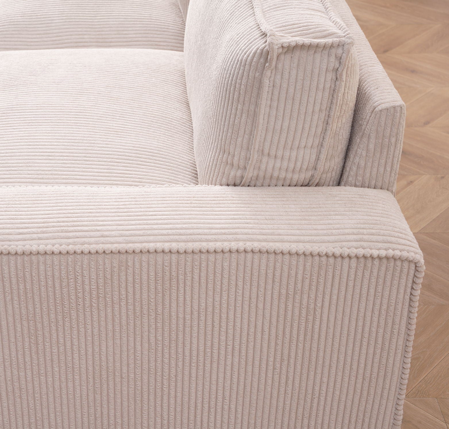 Luxe - Sofa With Sleek Design, Spacious And Comfortable 3 Seater Couch by HouseOfZazla