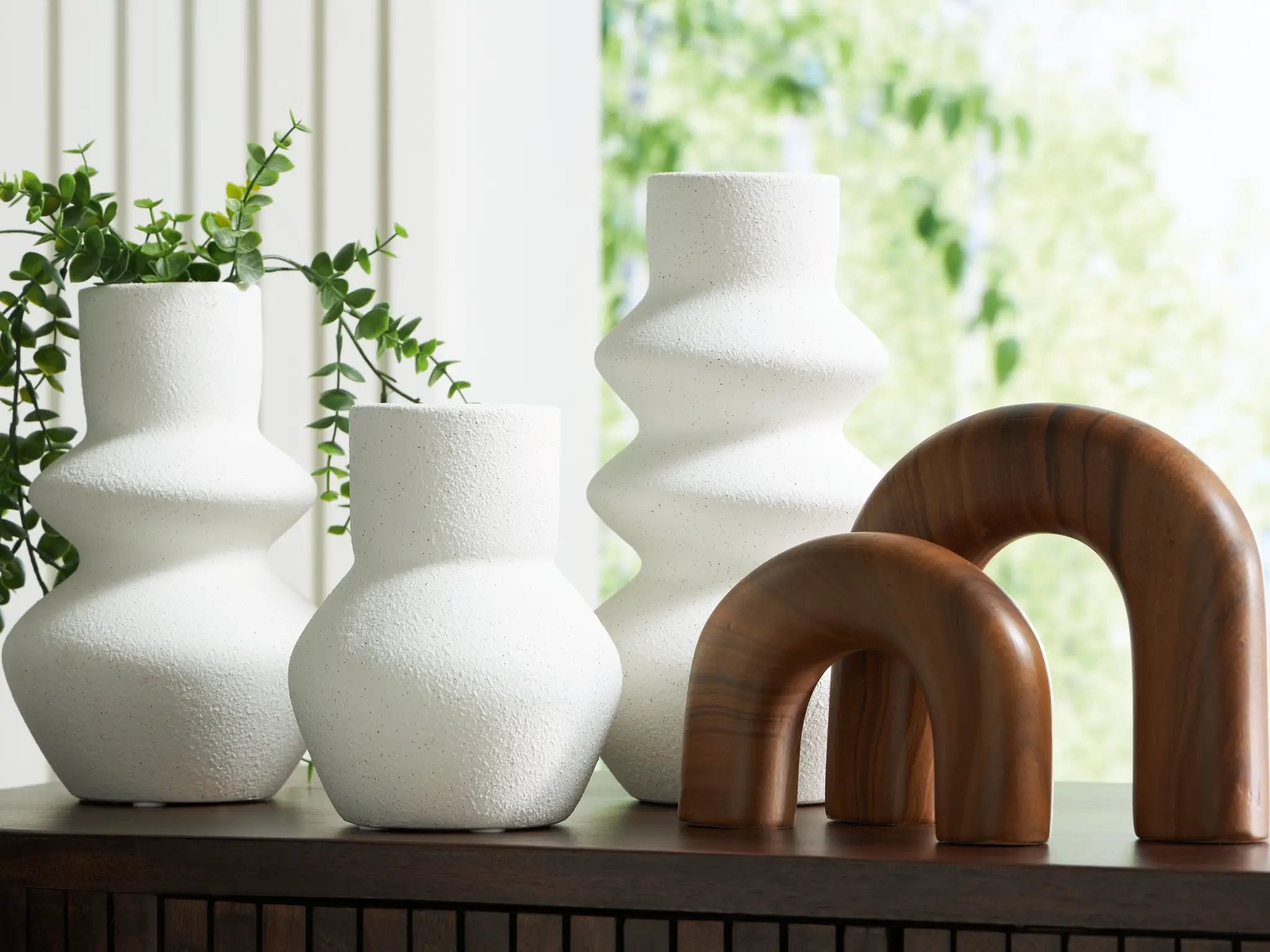 Carterworth - Accessory Set (Set of 5) - White / Brown by Unique Piece Furniture