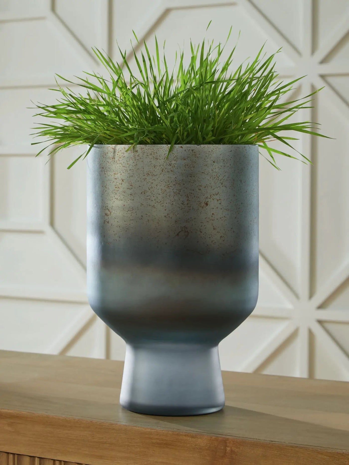 Pennmore - Vase by Unique Piece Furniture