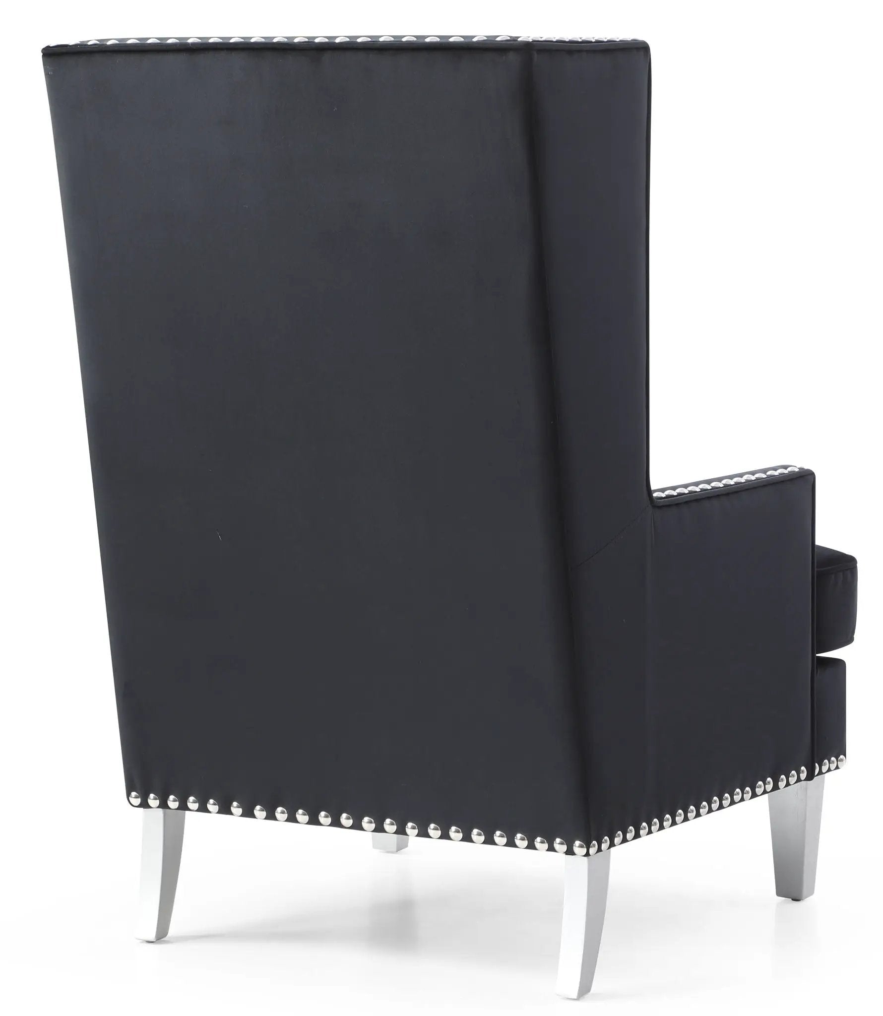 Elegant Traditional Accent Chair by HouseOfZazla