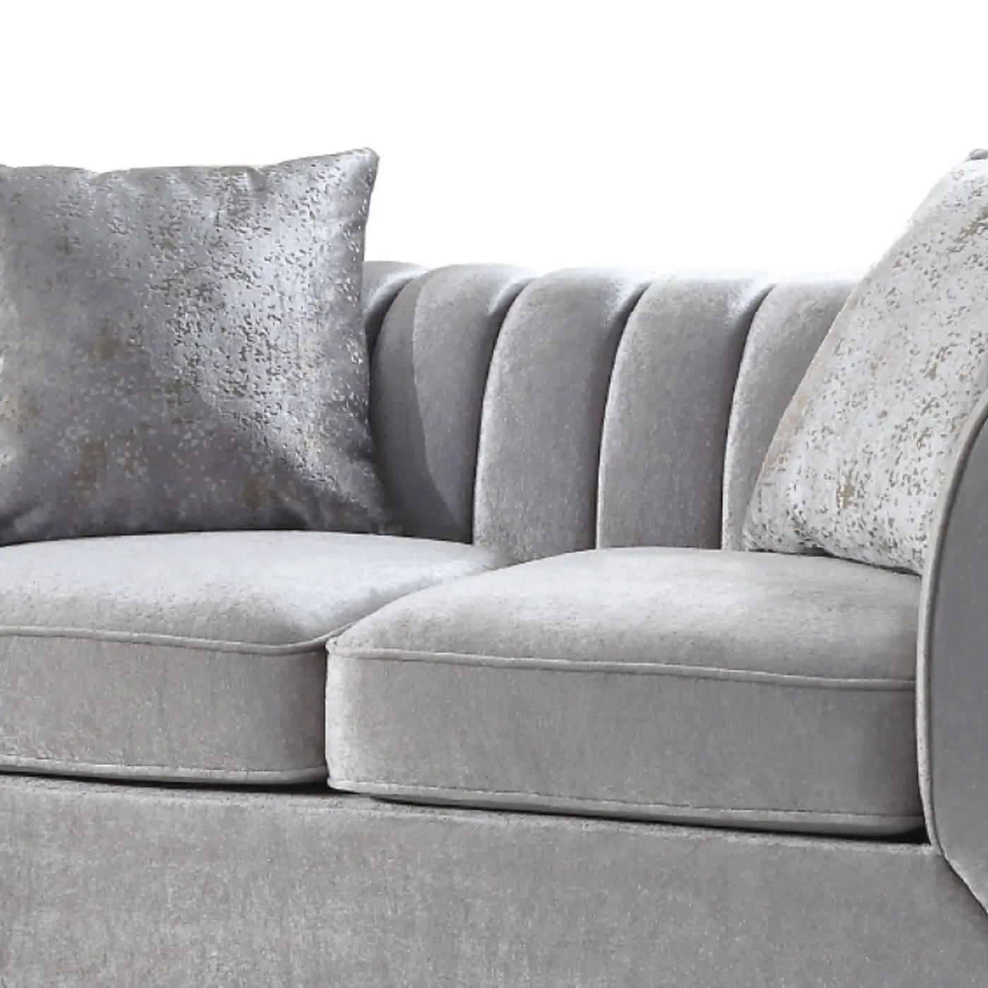 Velencia - Modern Style Loveseat by HouseOfZazla