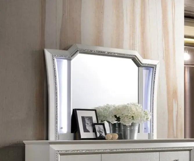 Kaitlyn - Mirror With LED by HouseOfZazla