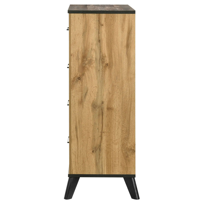 Kaywood 4-drawer Bedroom Chest of Drawers Natural Pine by Unique Piece Furniture