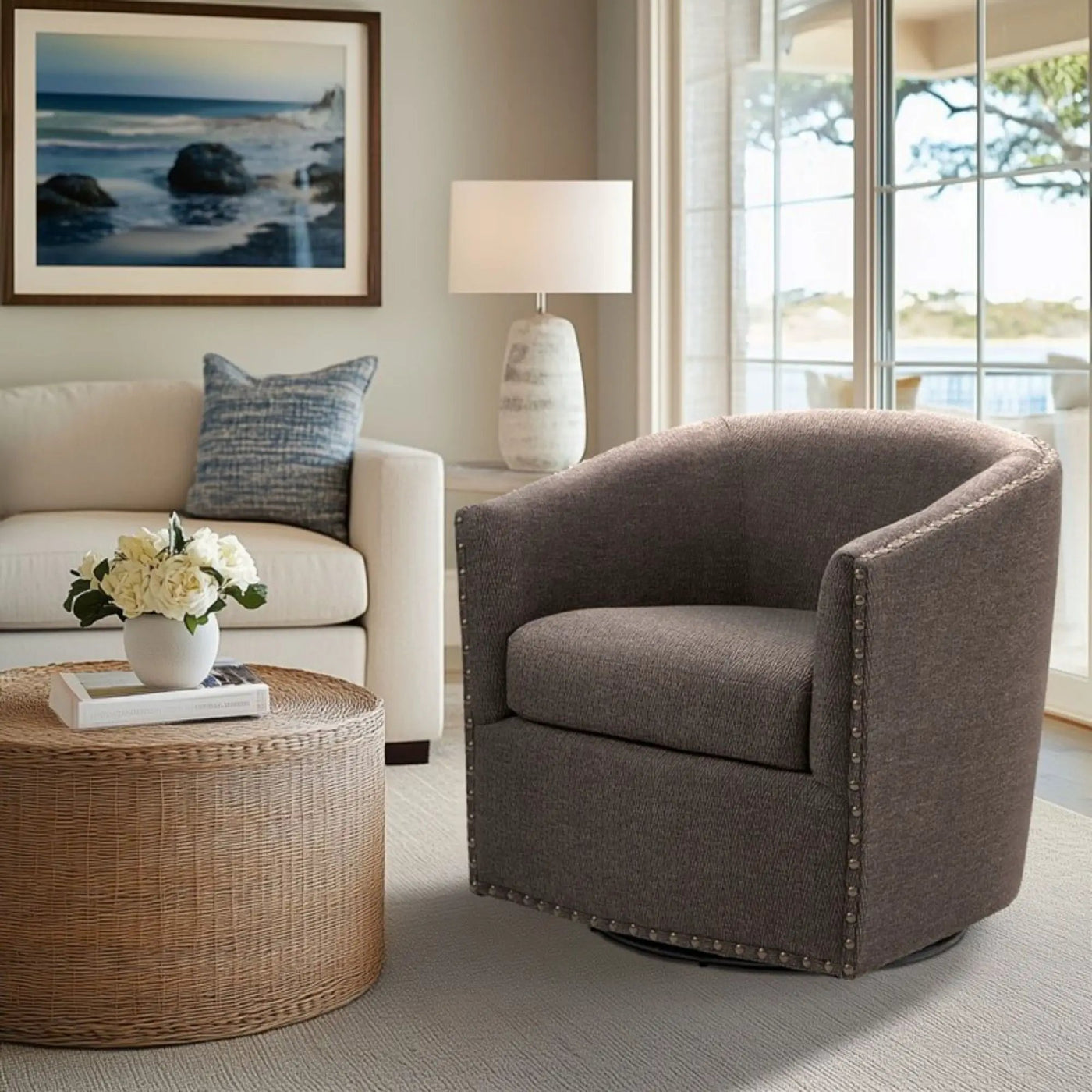 Luxurious Chair With 360 Degree Rotation by HouseOfZazla