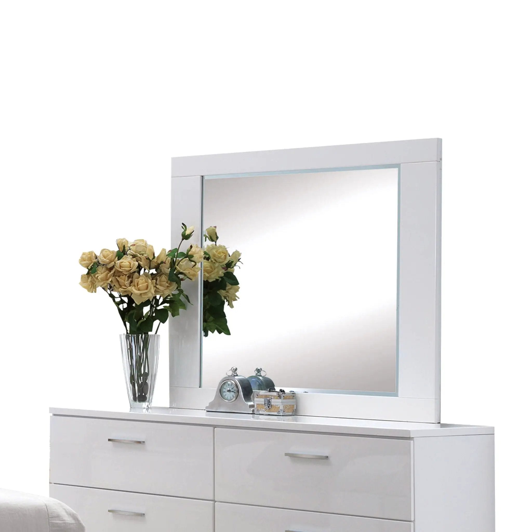 Lorimar - Mirror - White by Unique Piece Furniture