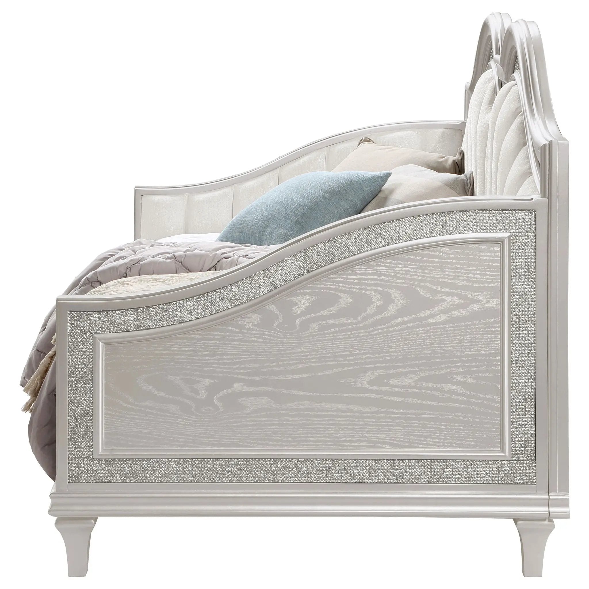 Evangeline Upholstered Twin Daybed Silver Oak by Unique Piece Furniture