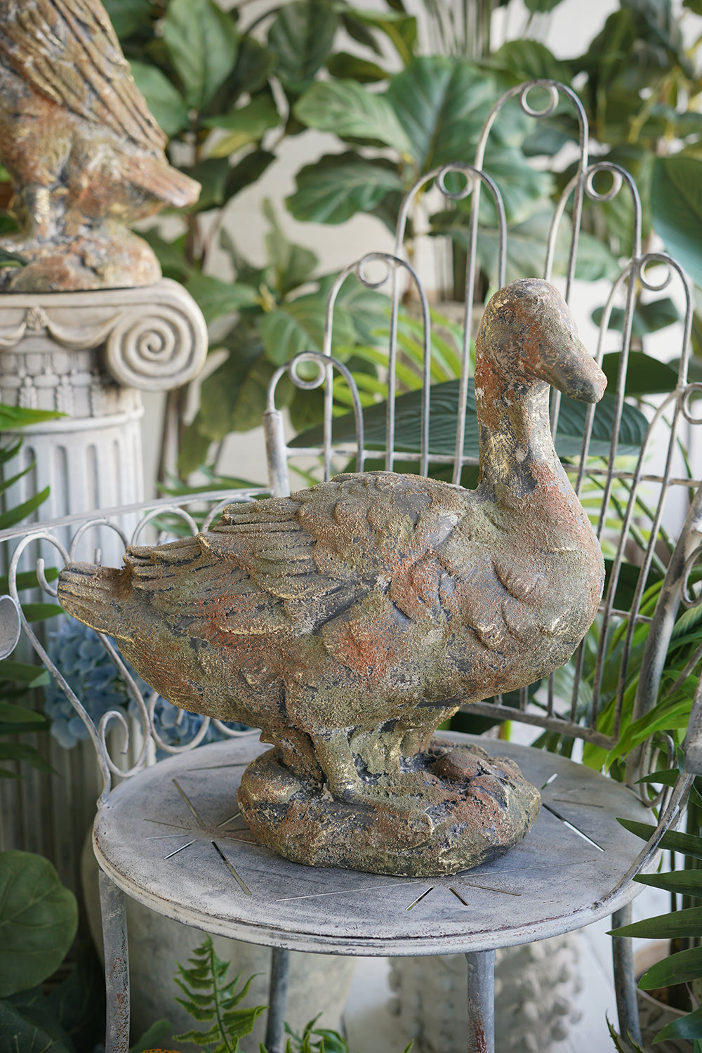Farmhouse Duck Figurine Statue with Rustic Patina Finish - Iron