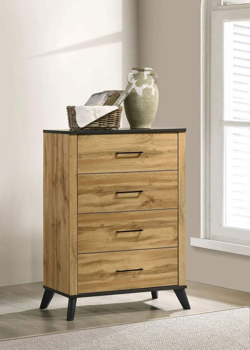 Kaywood 4-drawer Bedroom Chest of Drawers Natural Pine by Unique Piece Furniture