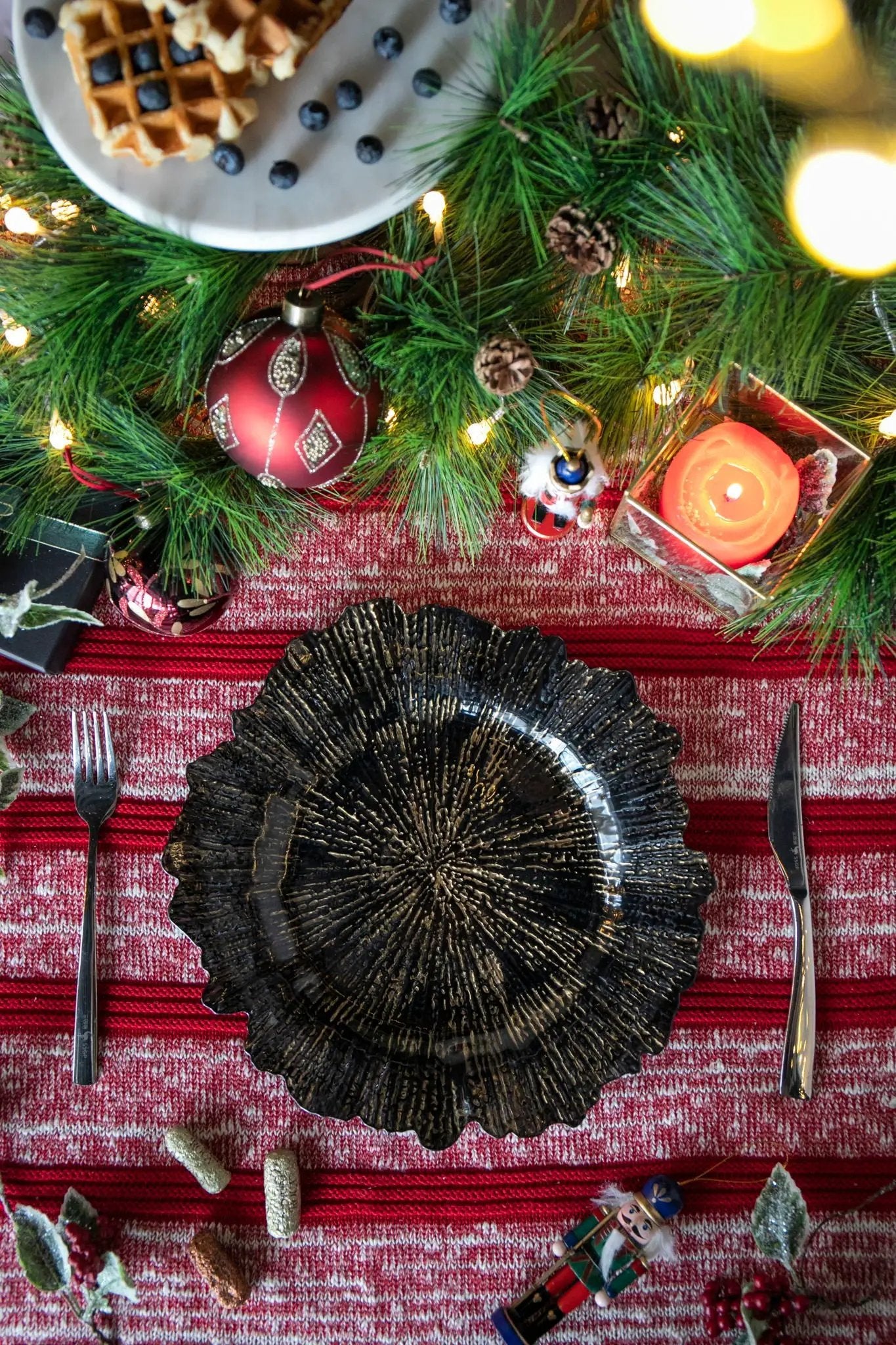 Plastic Charger Plate (Set of 8) by Unique Piece Furniture