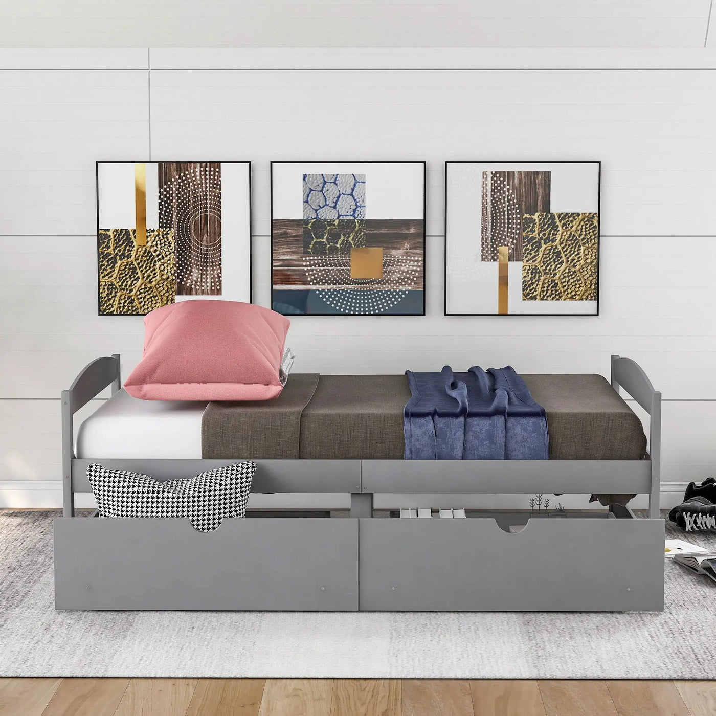 Platform Bed With 2 Drawers by HouseOfZazla