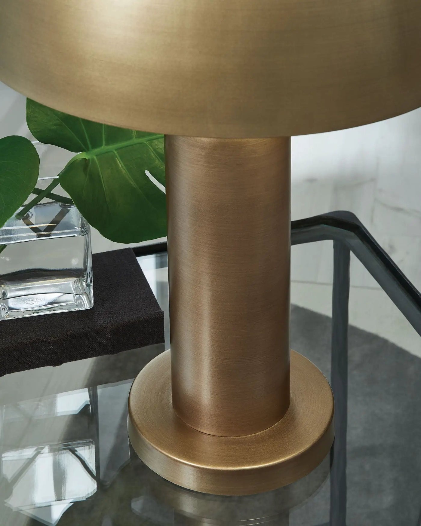 Wendfield - Metal Lamp by Unique Piece Furniture