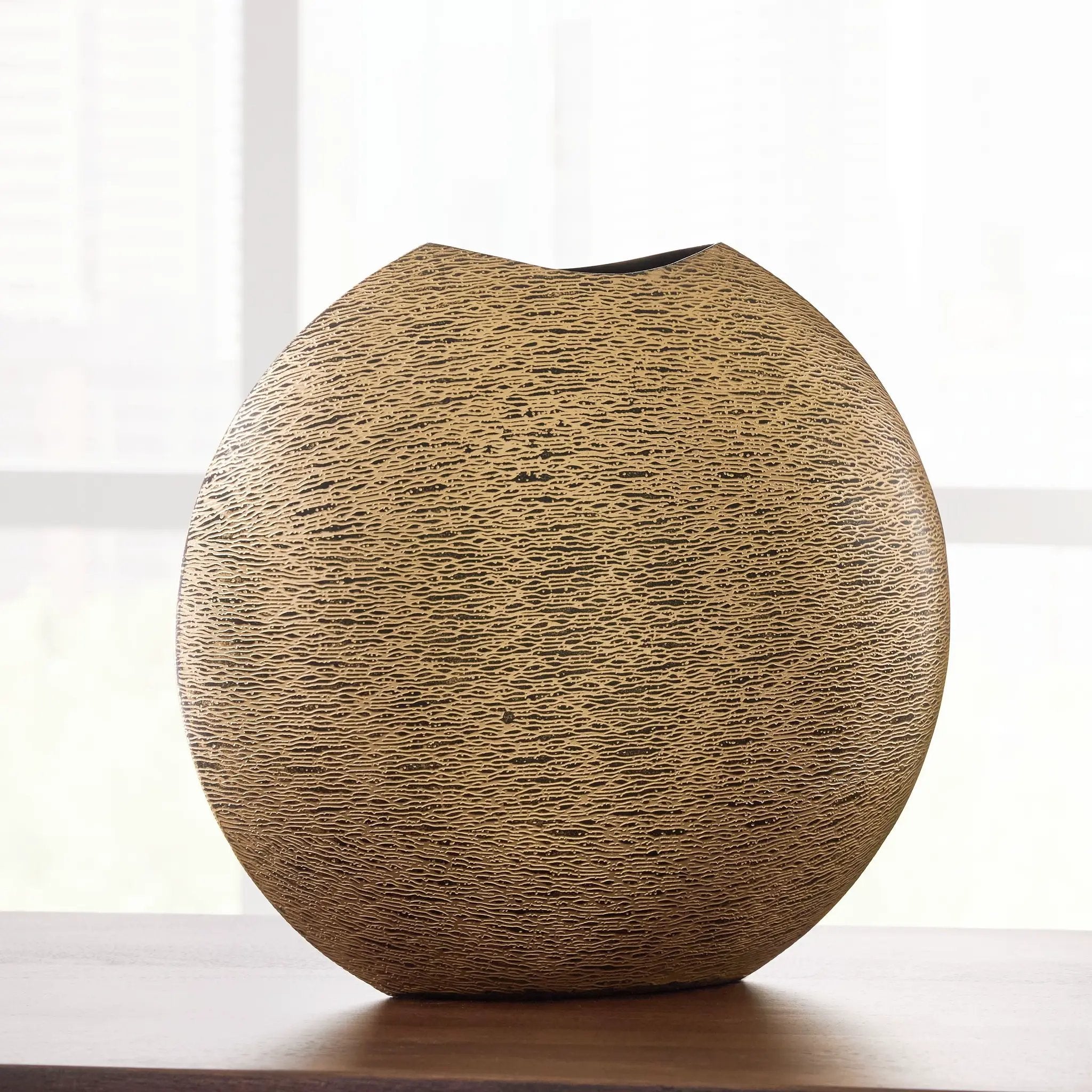 Iansboro - Vase by Unique Piece Furniture