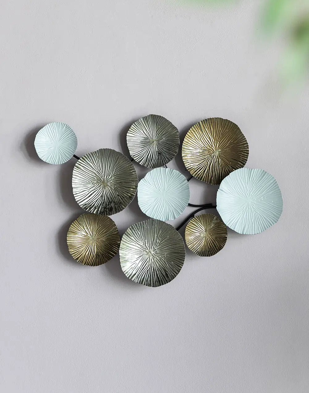 Contemporary Metal Wall Decor Accent - Golden / White by HouseOfZazla