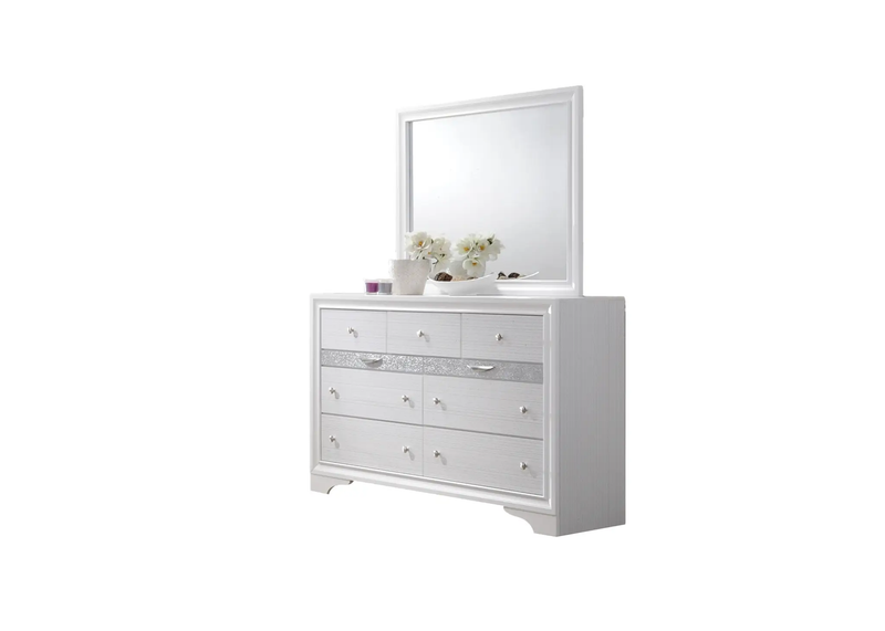 Traditional Style Queen 4 Pc Storage Bedroom Set Made with Wood in White by HouseOfZazla